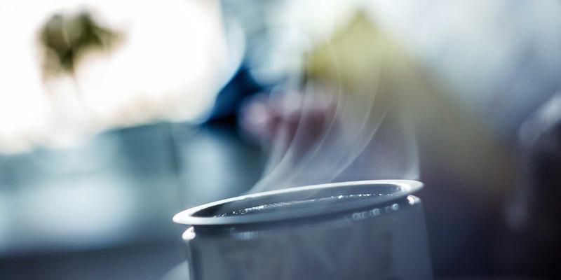 语言文化浸润与课文解析：语文核心素养的课堂落实路径与写作技巧提升